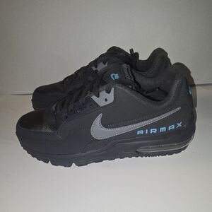 🔥 Air Jordan 1 Retro Low OG – Women’s Size 8 🔥